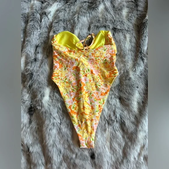 NWOT princess polly fern floral one piece bathing suit SZ 6 - Picture 7 of 8